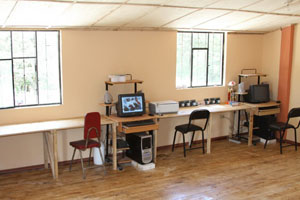 Neuer Computerraum fuer die Schule in Tepeyac Bajo